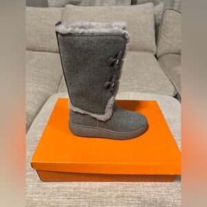 Gray Women's Boots with Faux Fur Trim